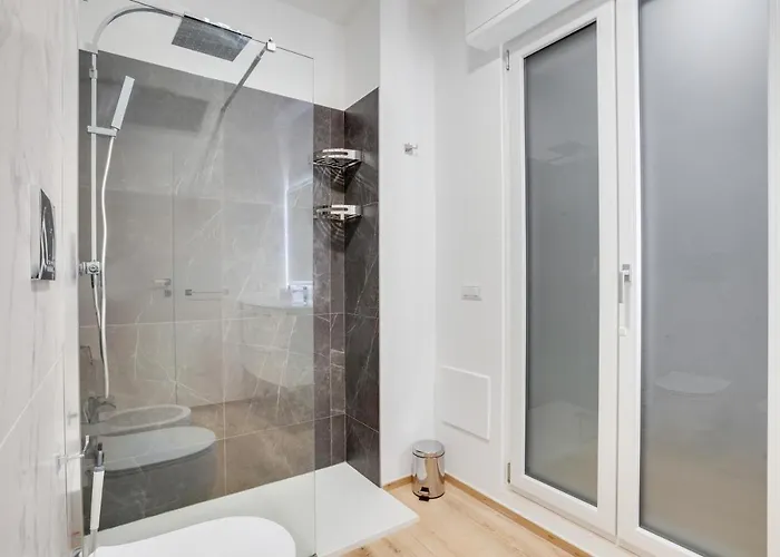 Appartamento Guesthost - Tramonto Sul Mare Near The Airport *